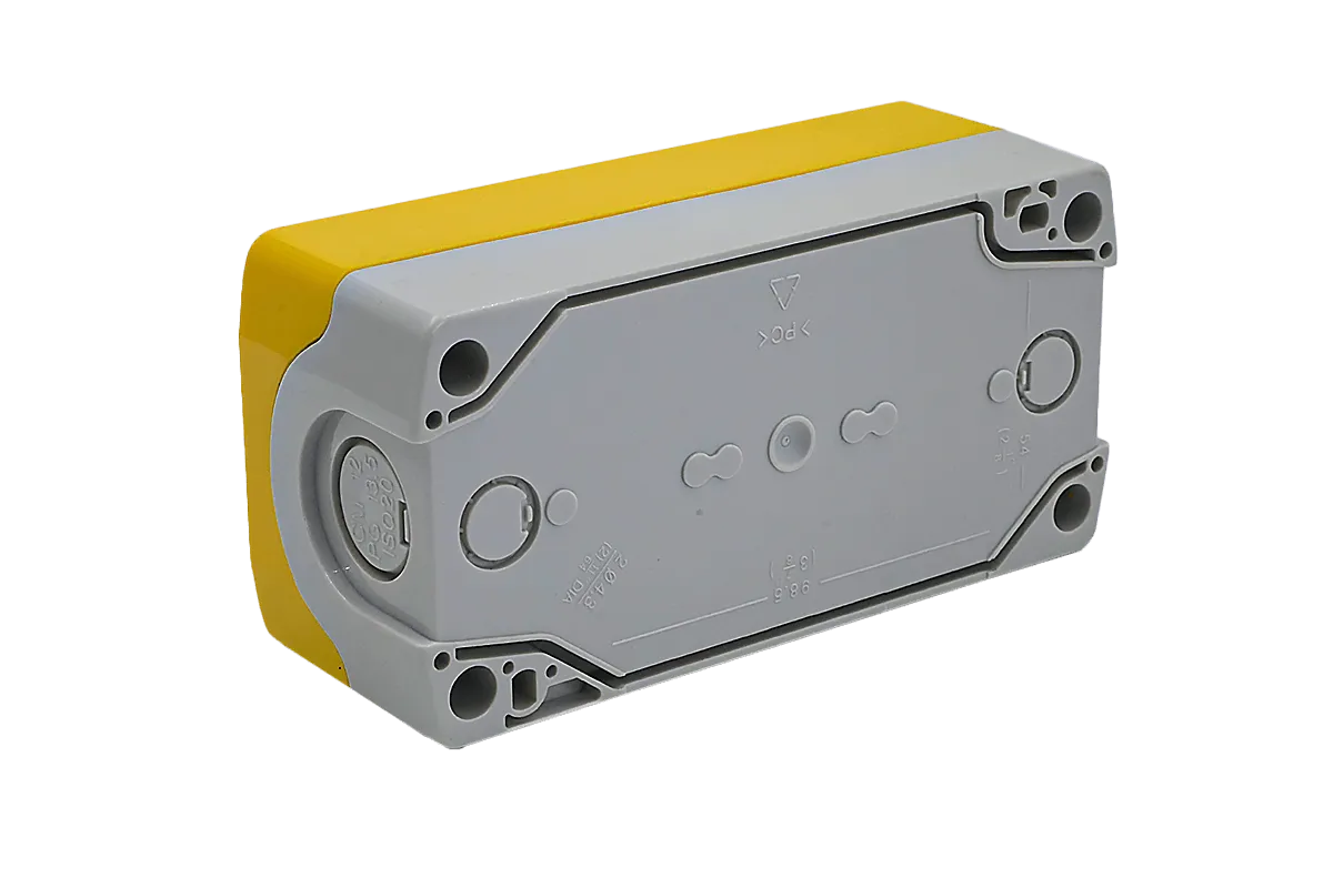 Корпус кнопочного поста, 3 места, желтый, IP67